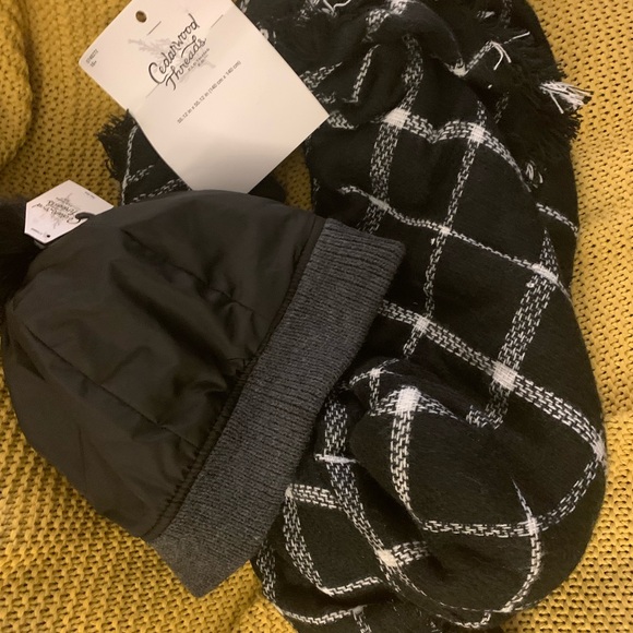 Beanie and Infinity Scarf Set - Picture 1 of 7